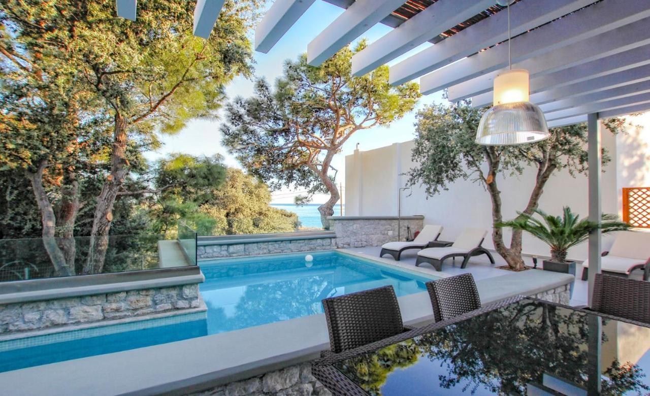 Executive Rhodes Barbie 2 Bedroom With Sea Views Pefkos *