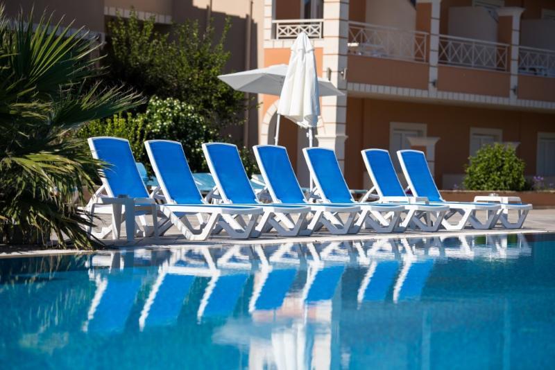 Plaza Kavos