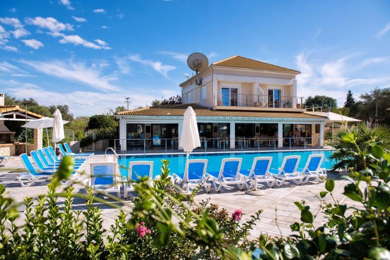 Plaza 3* Kavos