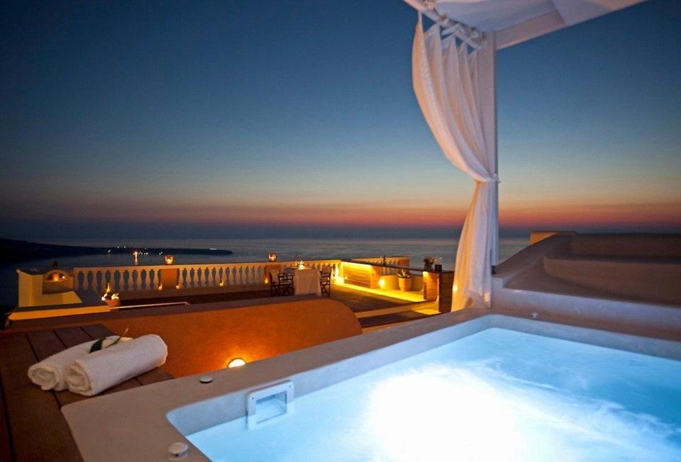 Villa Luxury Santorini Sunset Jacuzzi Panoramic Sunsetsea View 4 Bdr