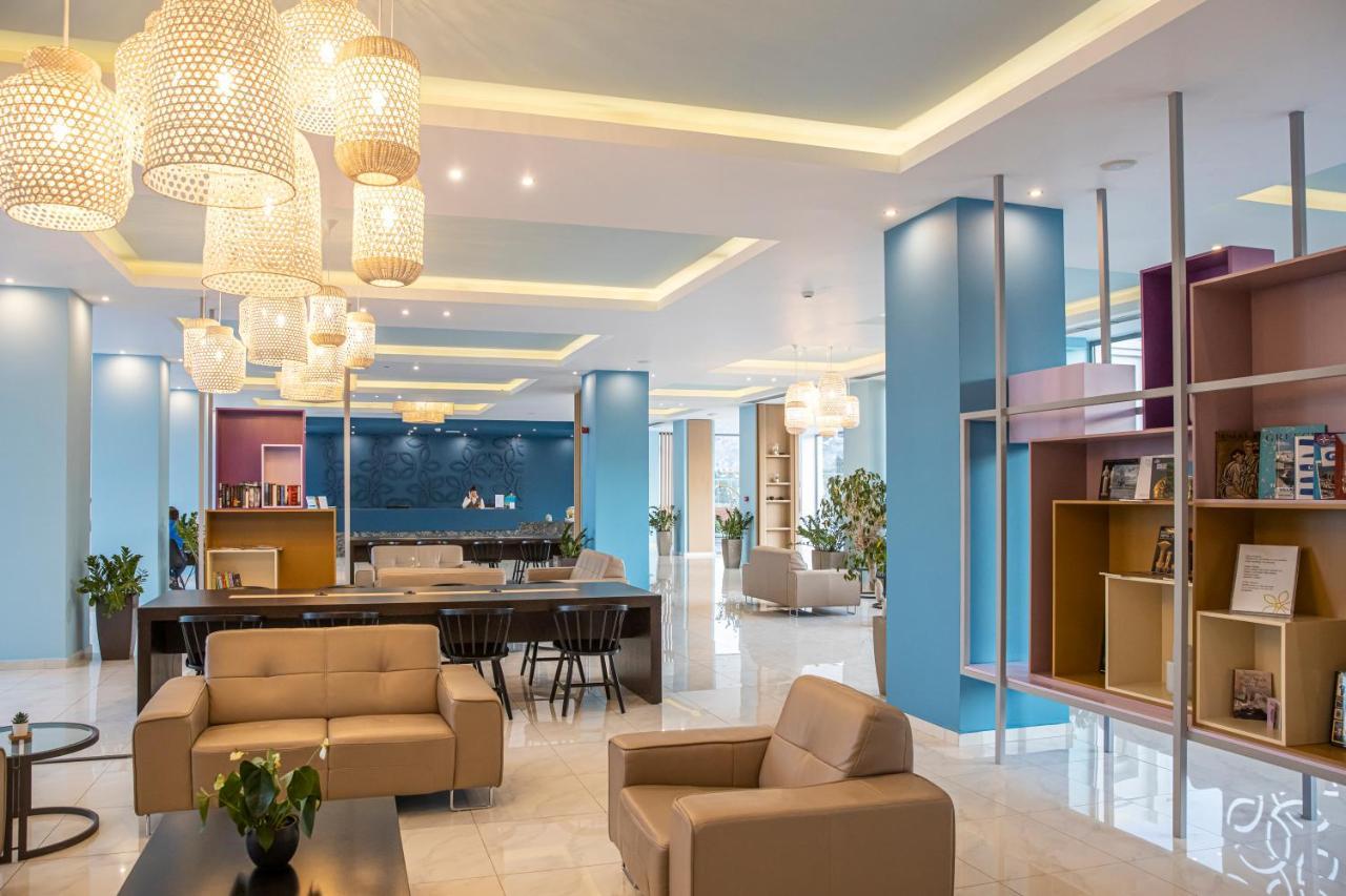 Asterias Hotel