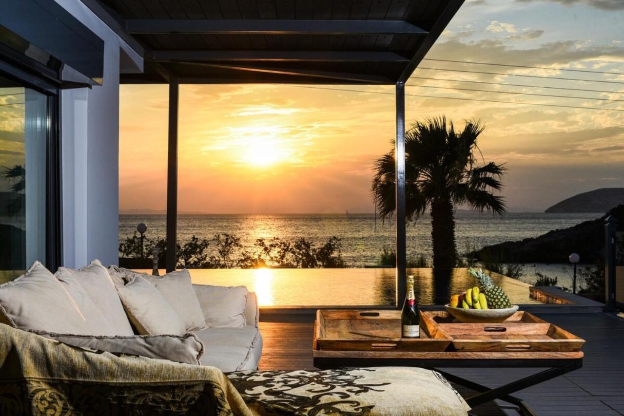 Villa Luxury Beachfront Selenia Platinum In Sounio *