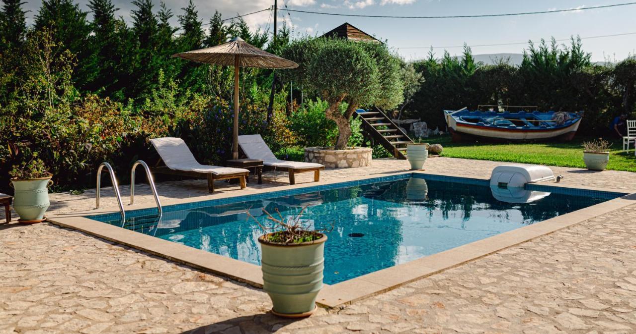 Villa Agro Art Boutique & Luxury - Two Art With Pools, Unique Decors, And A Treehouse Option