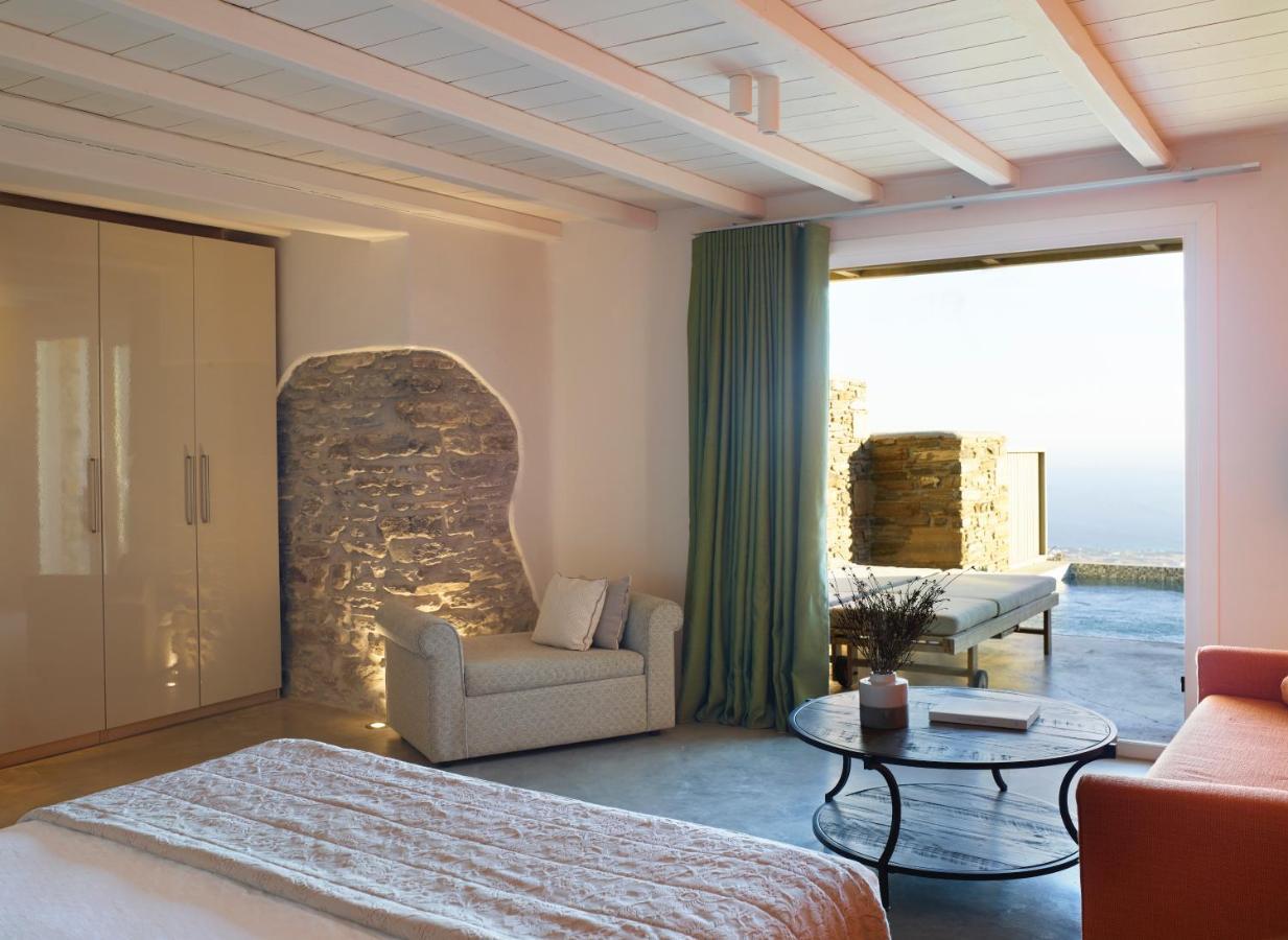 Hotel Aeolis 4*