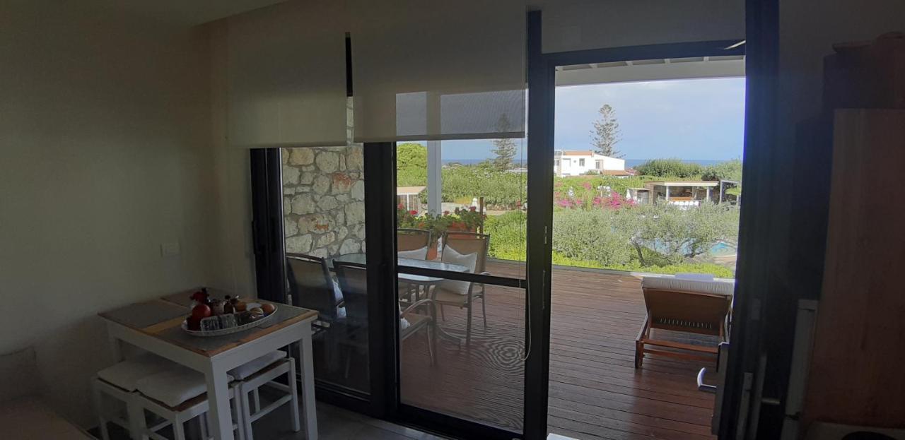 Aparthotel Artemis Village & 4*