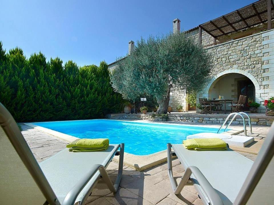 Villa Vederi Estate Villa Kalipso