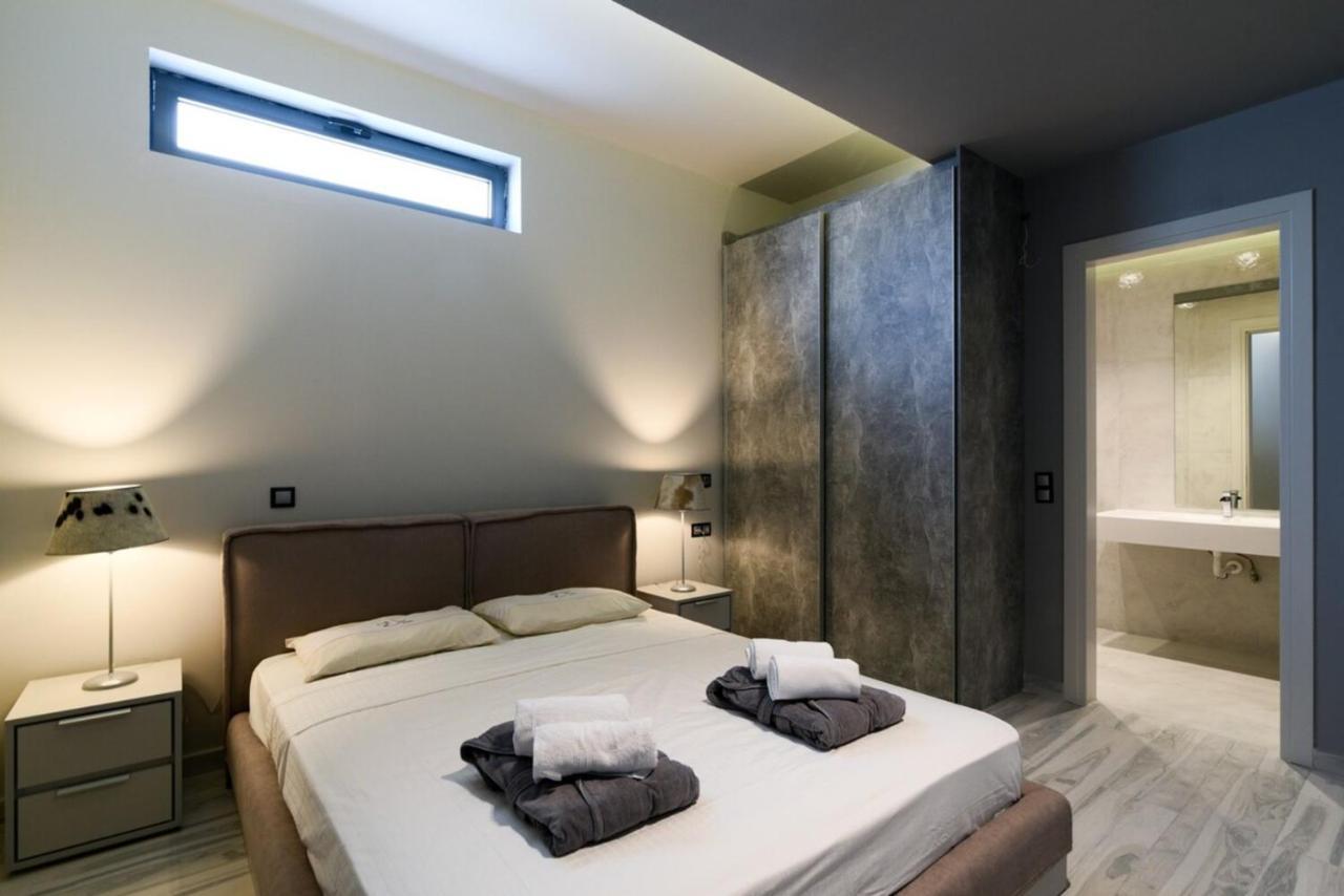 Villa Luxury Beachfront Selenia Platinum In Sounio *