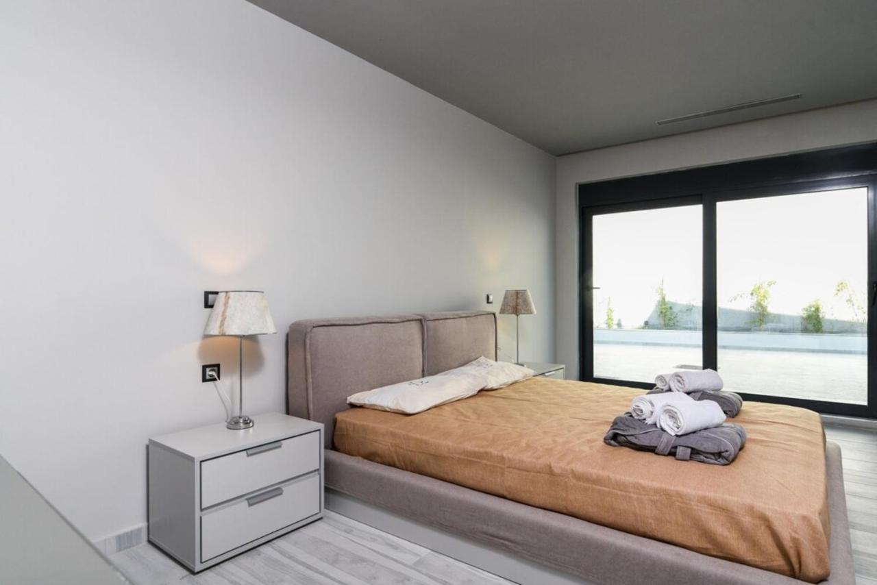 Villa Luxury Beachfront Selenia Platinum In Sounio