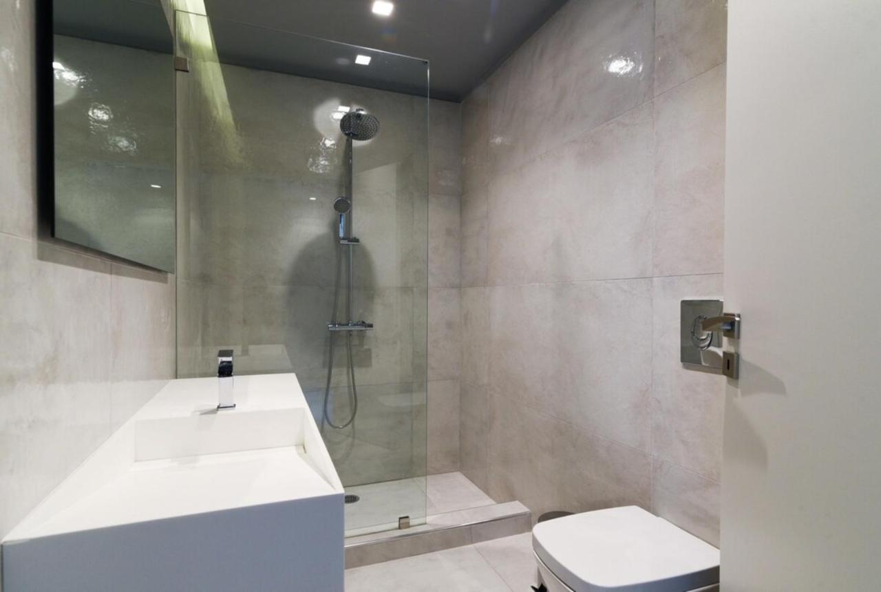 Luxury Beachfront Selenia Platinum In Sounio