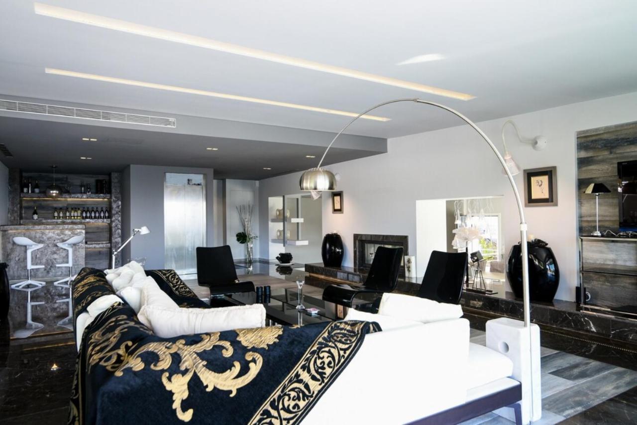 Luxury Beachfront Selenia Platinum In Sounio *