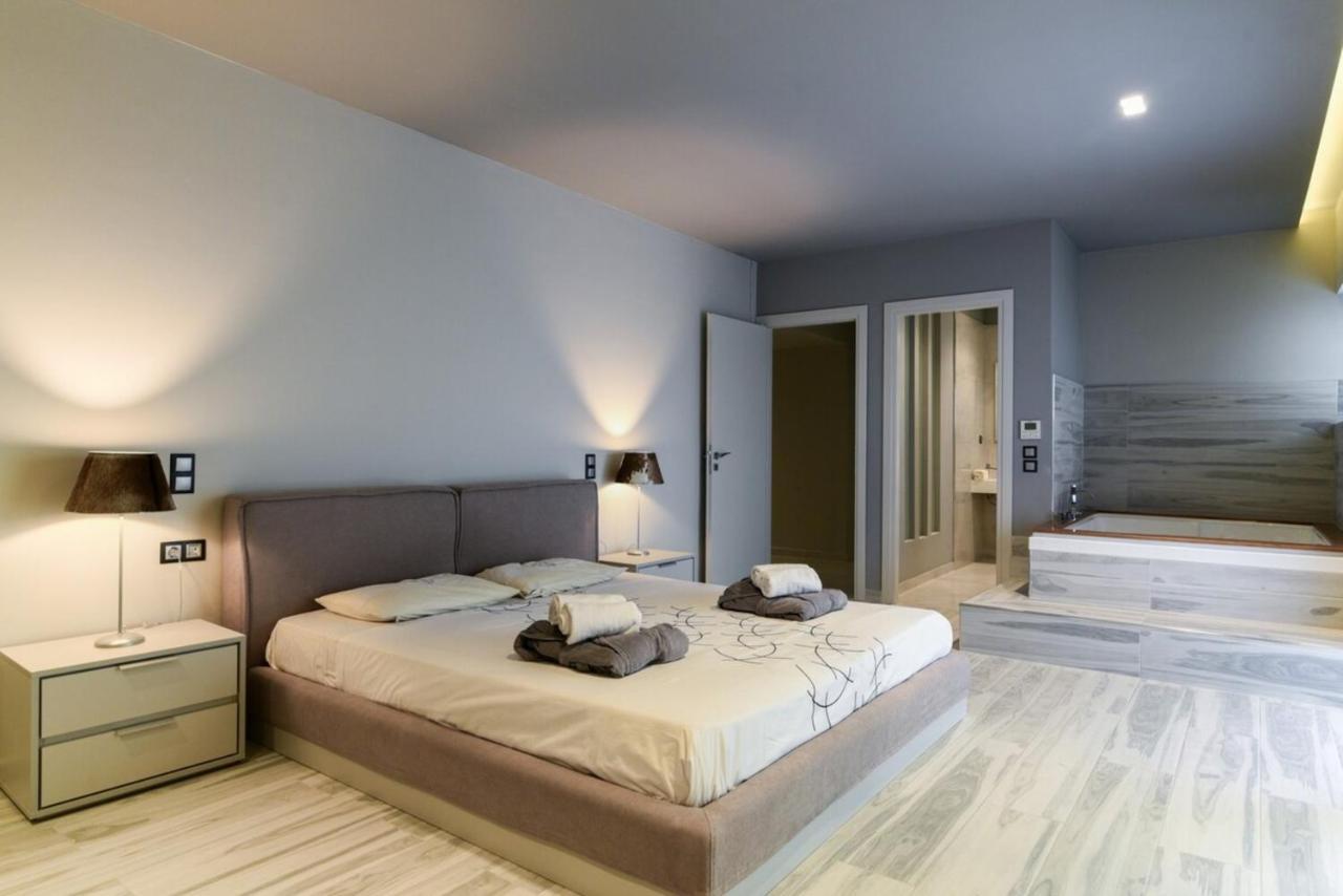 Villa Luxury Beachfront Selenia Platinum In Sounio *