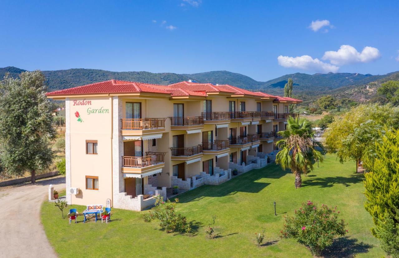 Apartment Rodon Garden Sarti