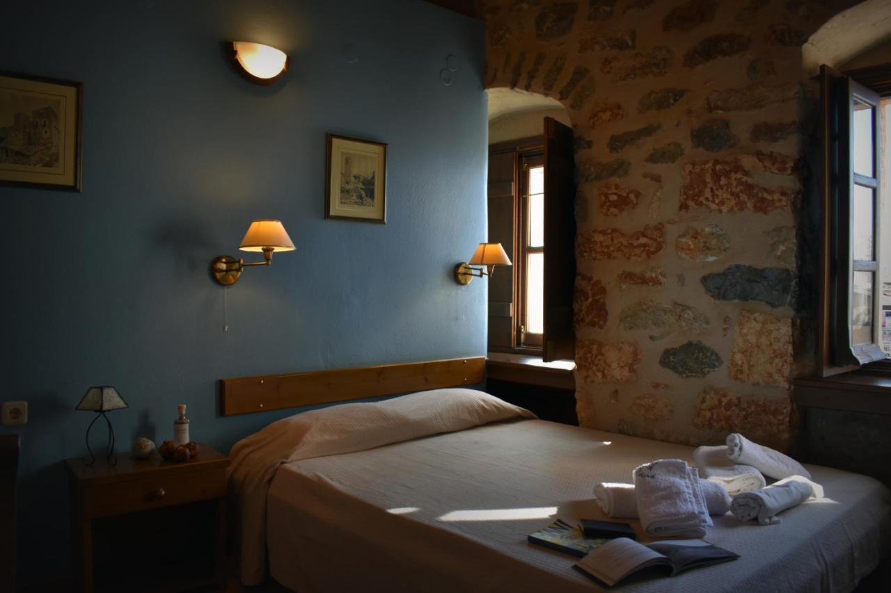 Pyrgoi Theodorakaki: O Hotel
