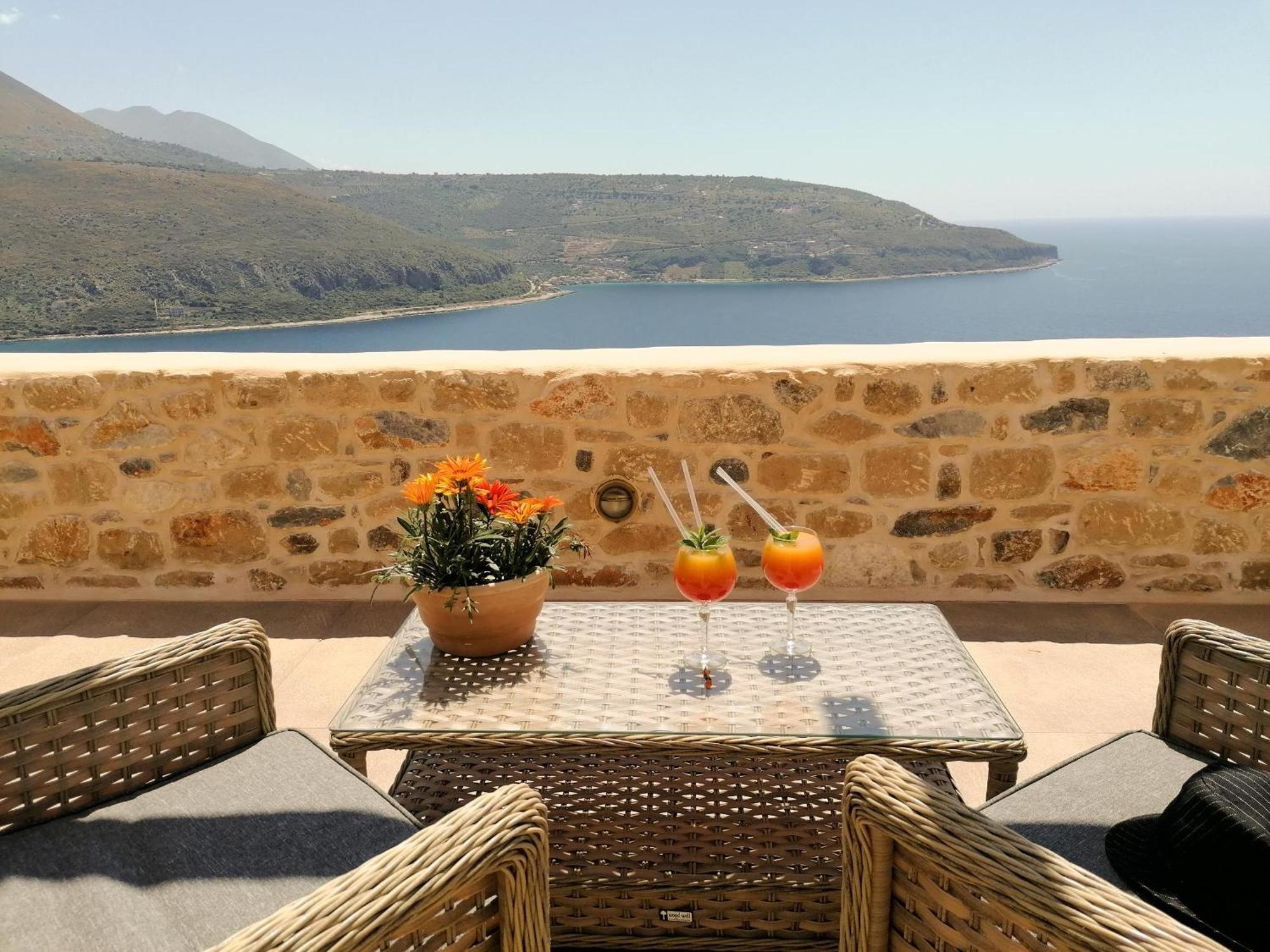 Hotel Akrolithi Boutique & 3*
