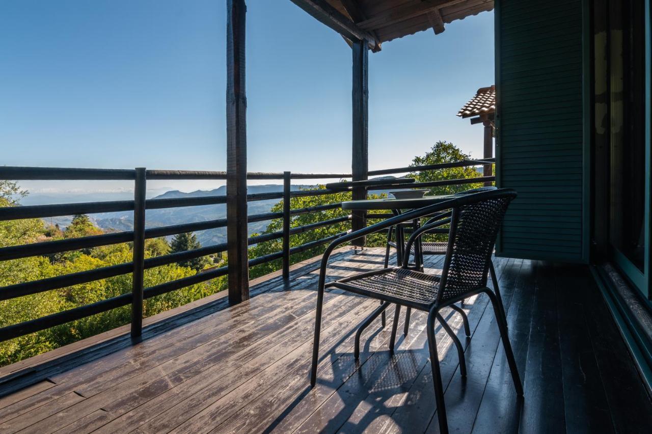 Vathyskia Guest house *