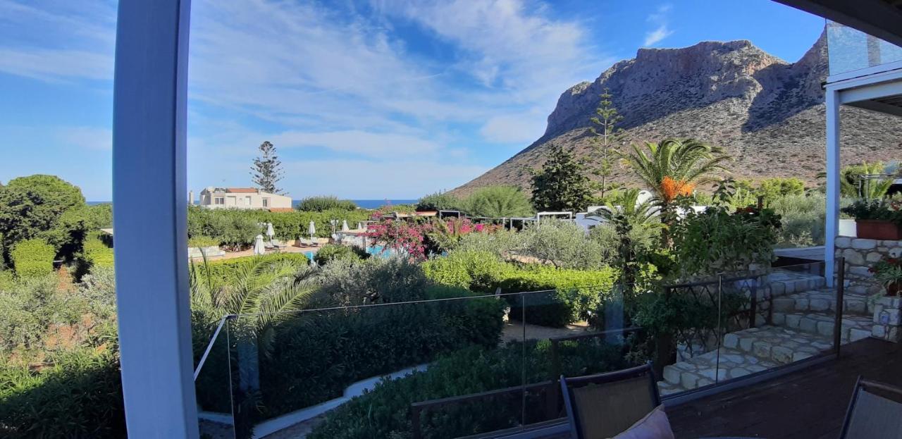 Artemis Village & 4* Stavros (Crete)