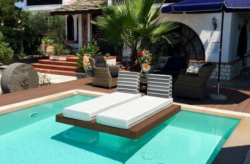 Villa Byblos Luxury Villas Byblos Chateau Villa Prinos (Thasos)