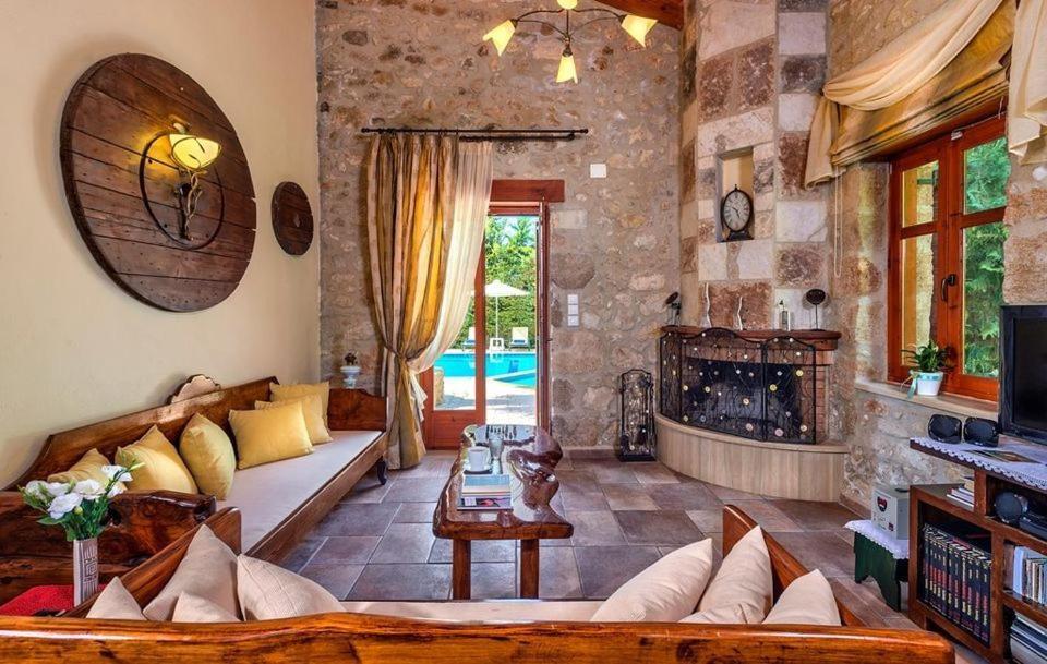 Amazing Villas In Crete Villa Asteri - Traditional Elegant Villa Villa *