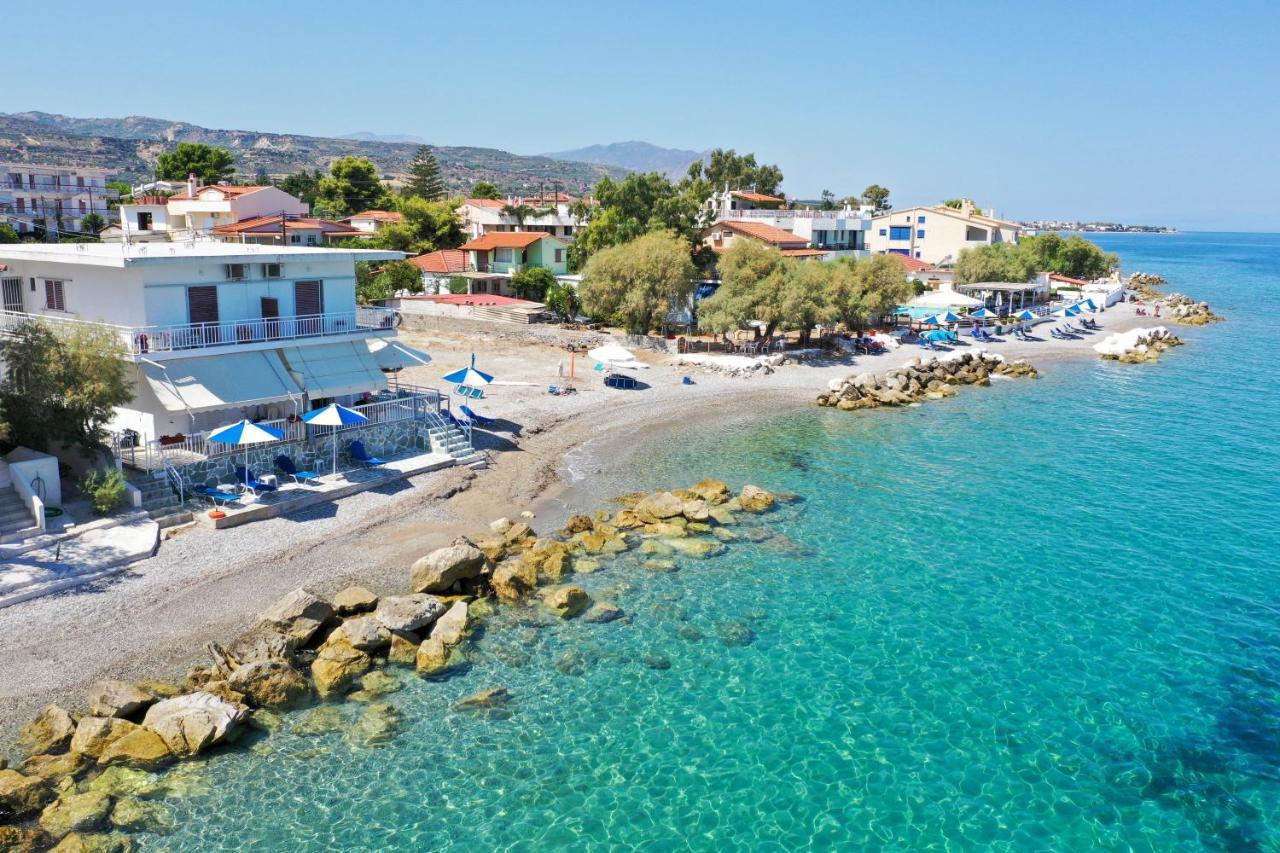 Spacious On The Beachfront Holiday home *