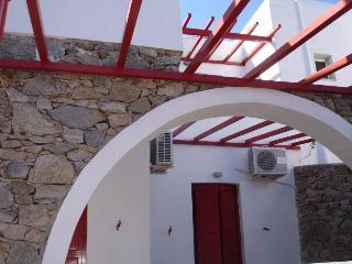 Vrissi Hotel