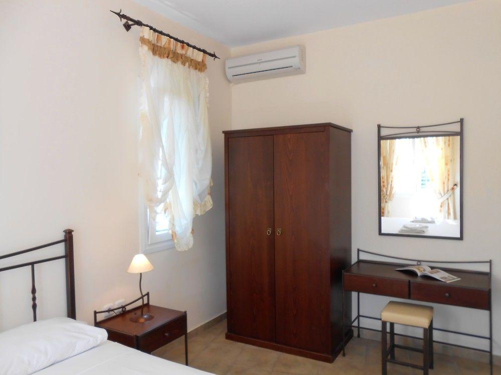 Livanios Apartment *