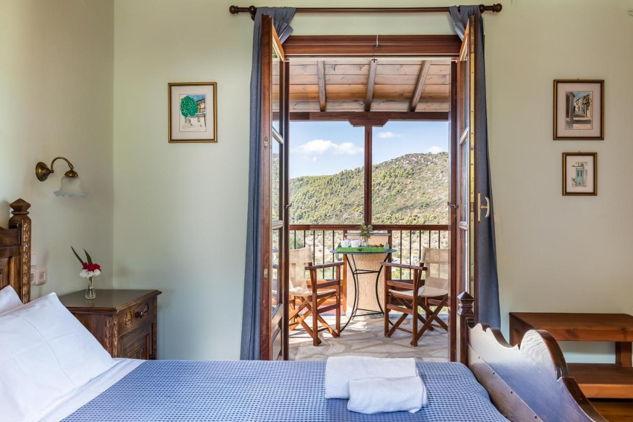 Peparethos Holiday home *