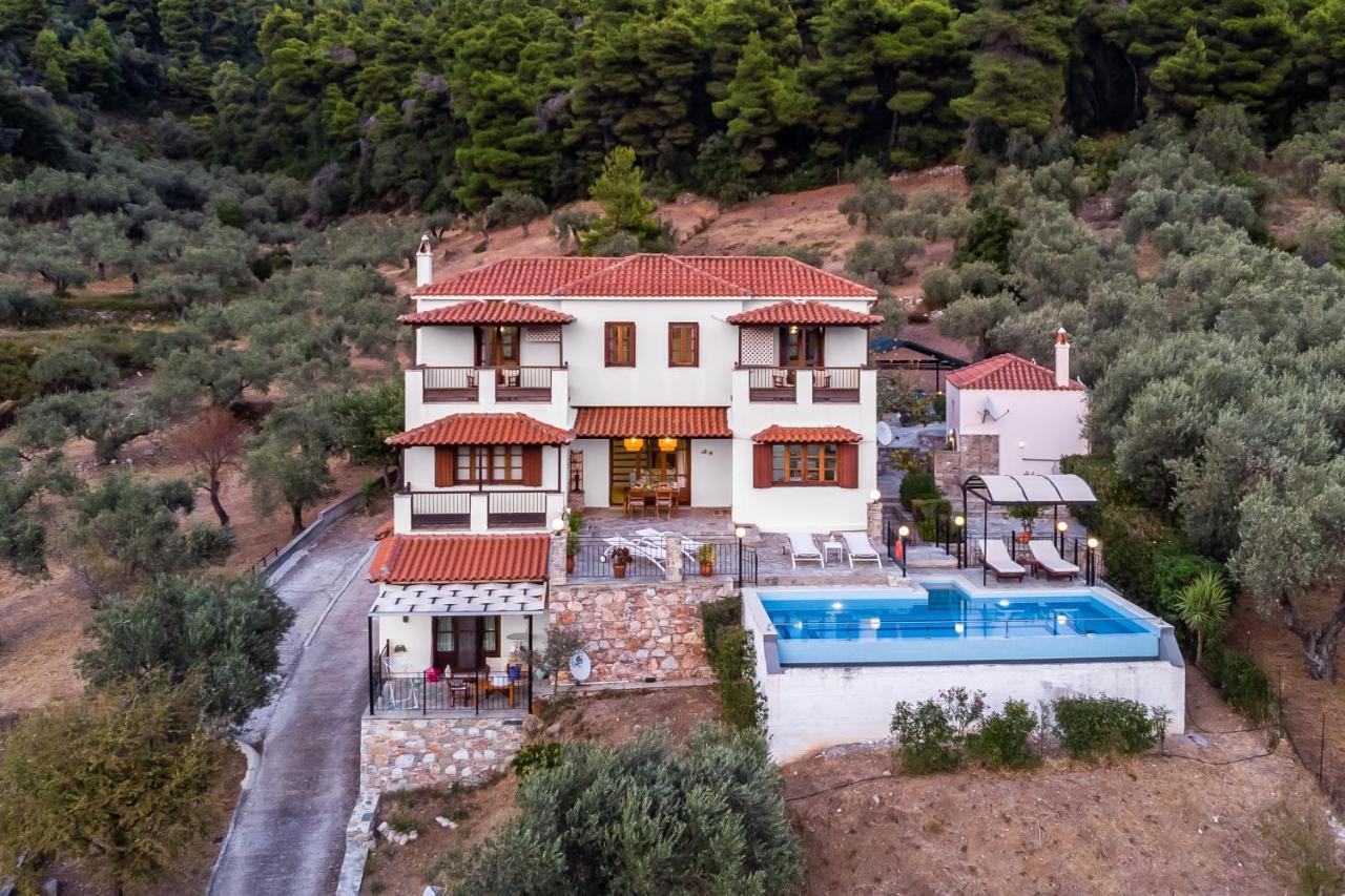 Peparethos Holiday home