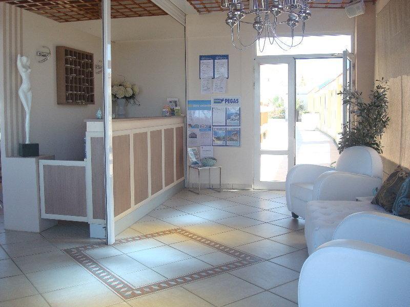 Kasapakis & Aparthotel