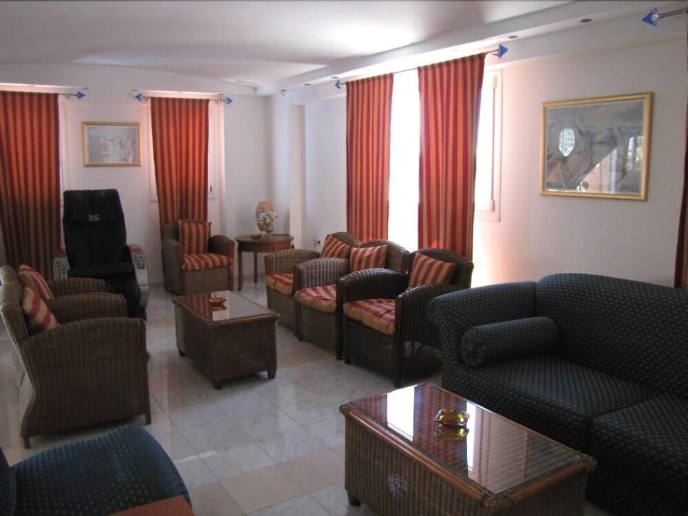 Valsami Aparthotel 4*