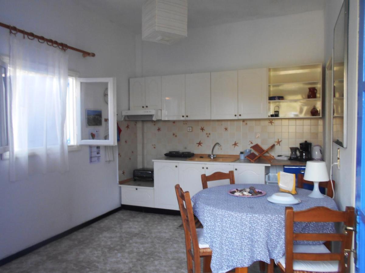Meltemia Studios Apartment Marathokampos