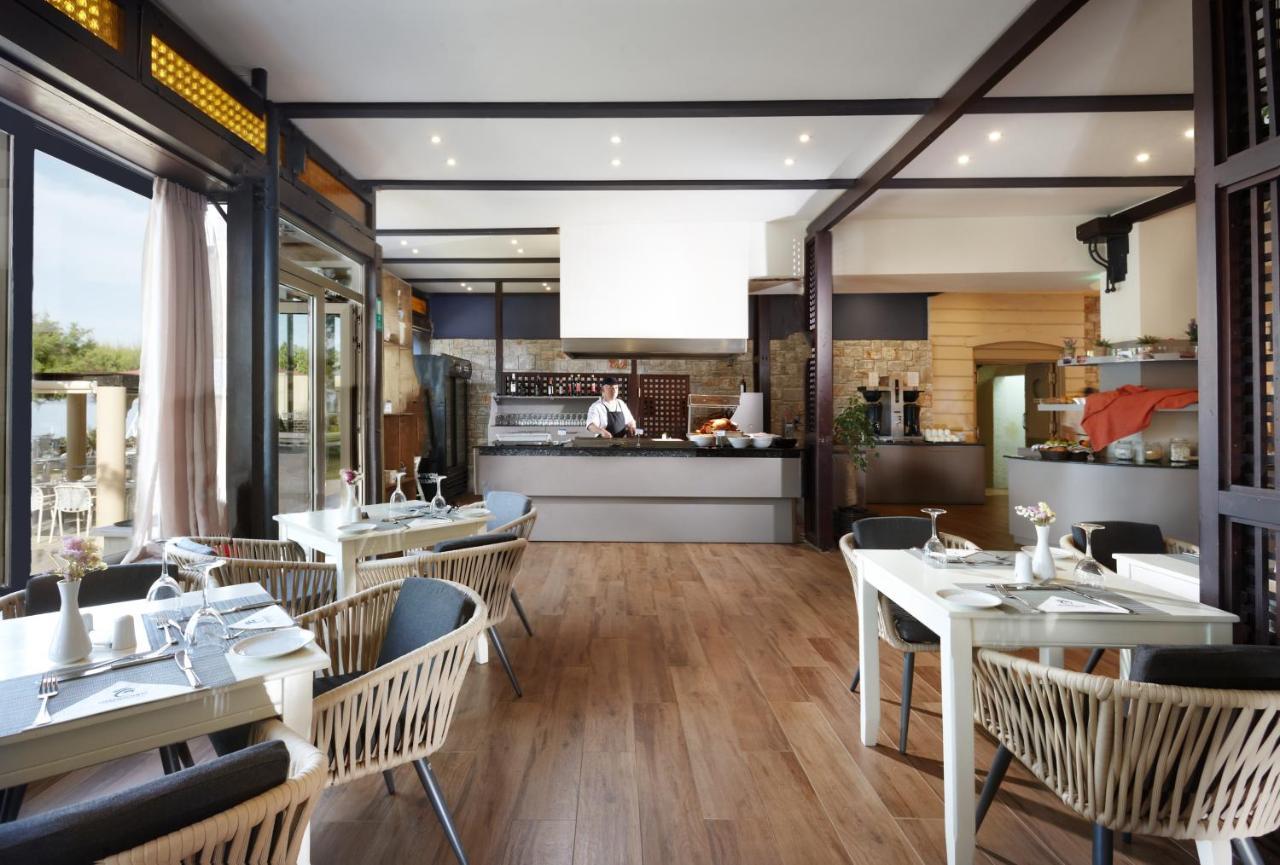 Resort Giannoulis - Santa Marina Agia Marina (Crete)
