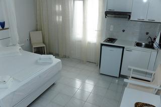 Hotel Niki Savvas & Pollonia