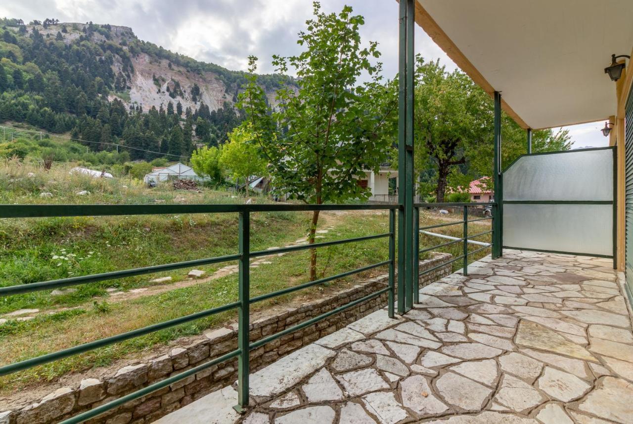 Zampakas Panorama Stournareika