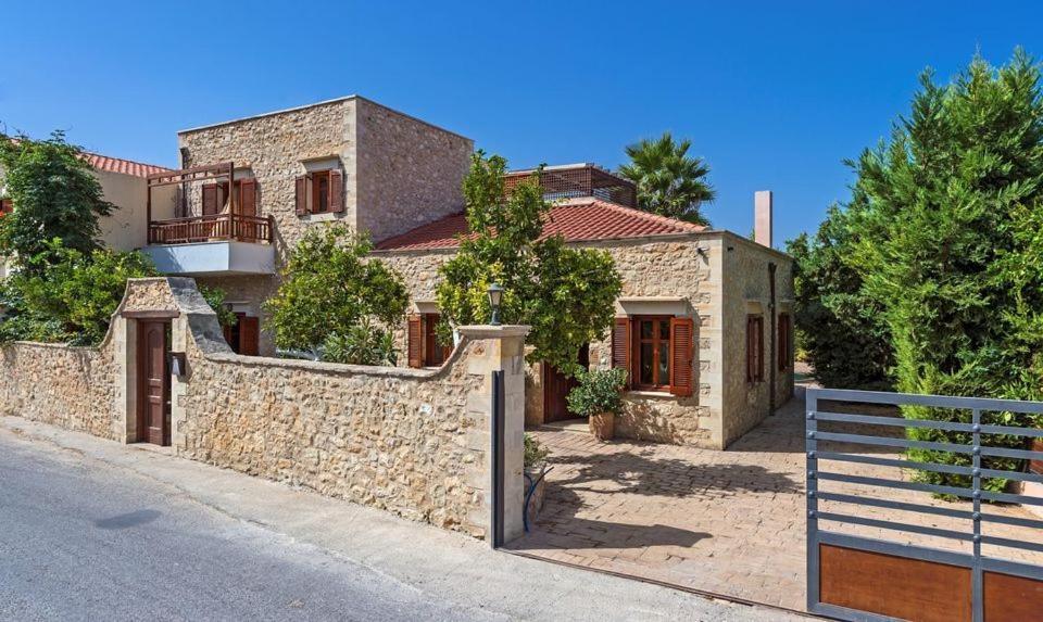 Villa Amazing Villas In Crete Villa Asteri - Traditional Elegant Villa *
