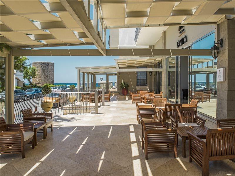 Mitsis La Hotel