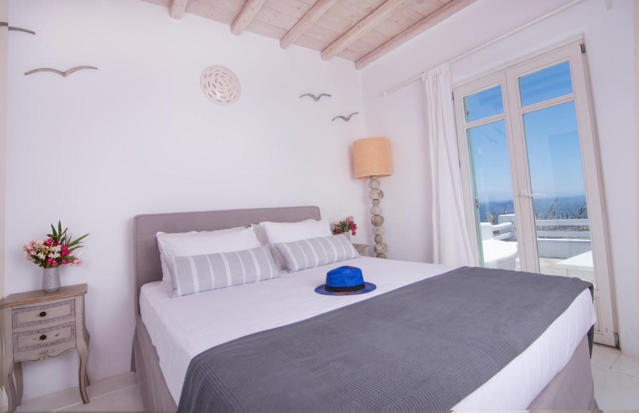 Mando Pool Villas W Sea Views - Five Bedrooms *