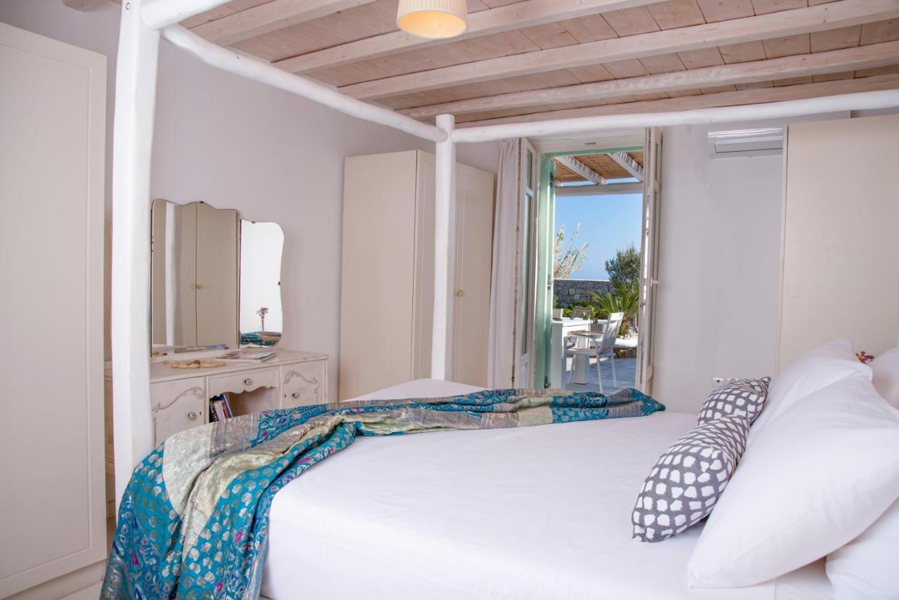 Mando Pool Villas W Sea Views - Five Bedrooms