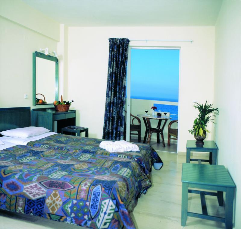 Evelyn Hotel Hersonissos (Crete)