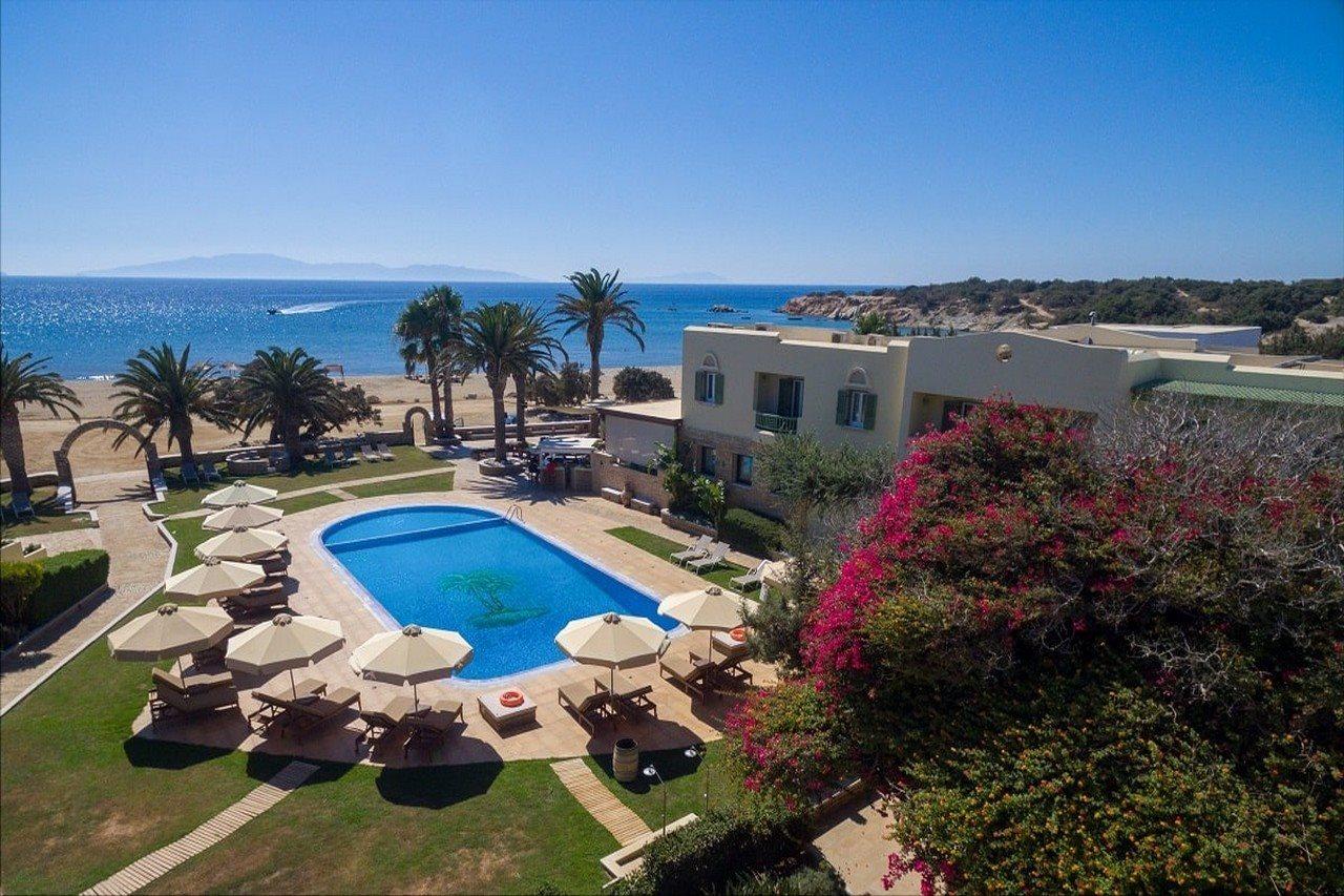 Finikas Hotel 4*