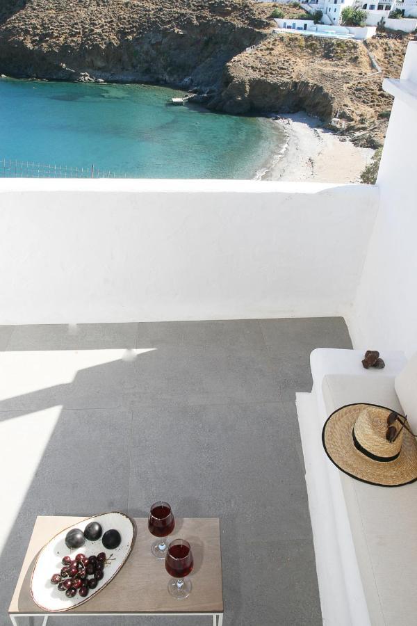 5 Traditional Hotel *
