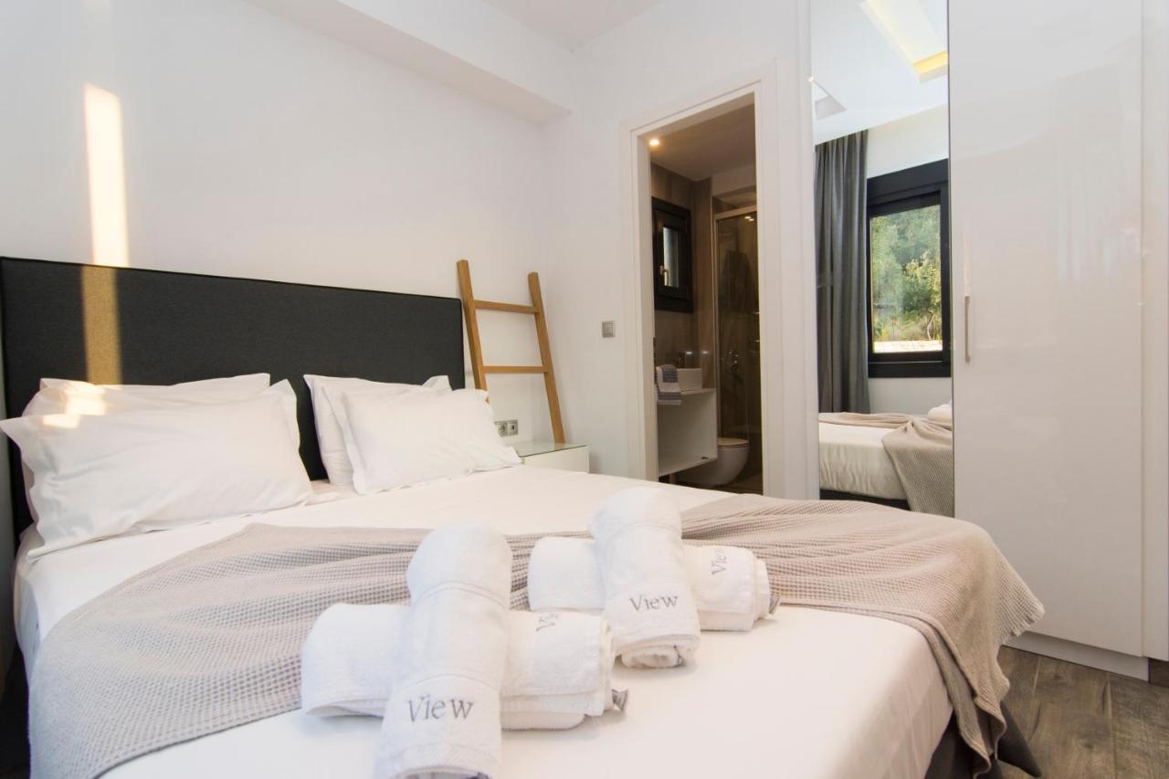 Aparthotel The View Sofas Coastal Retreat *