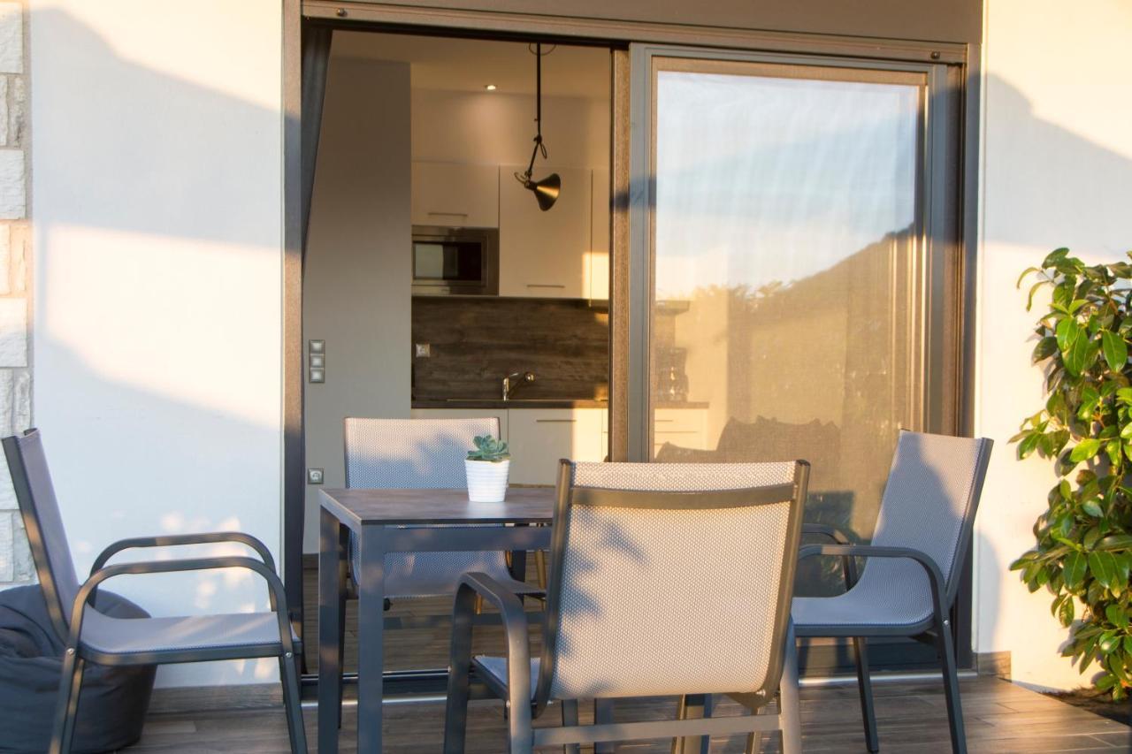 The View Sofas Coastal Retreat Aparthotel