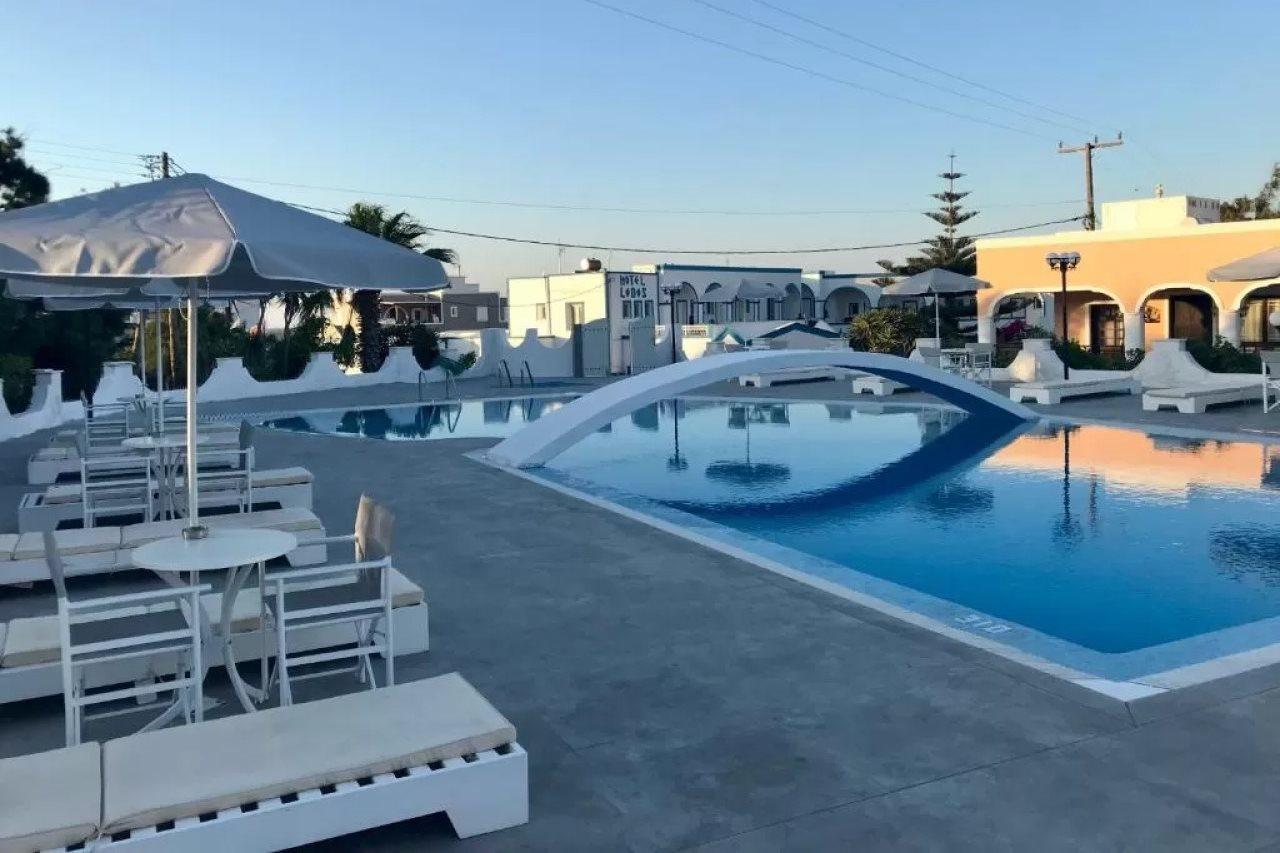 Lodos 2* Karterados (Santorini)
