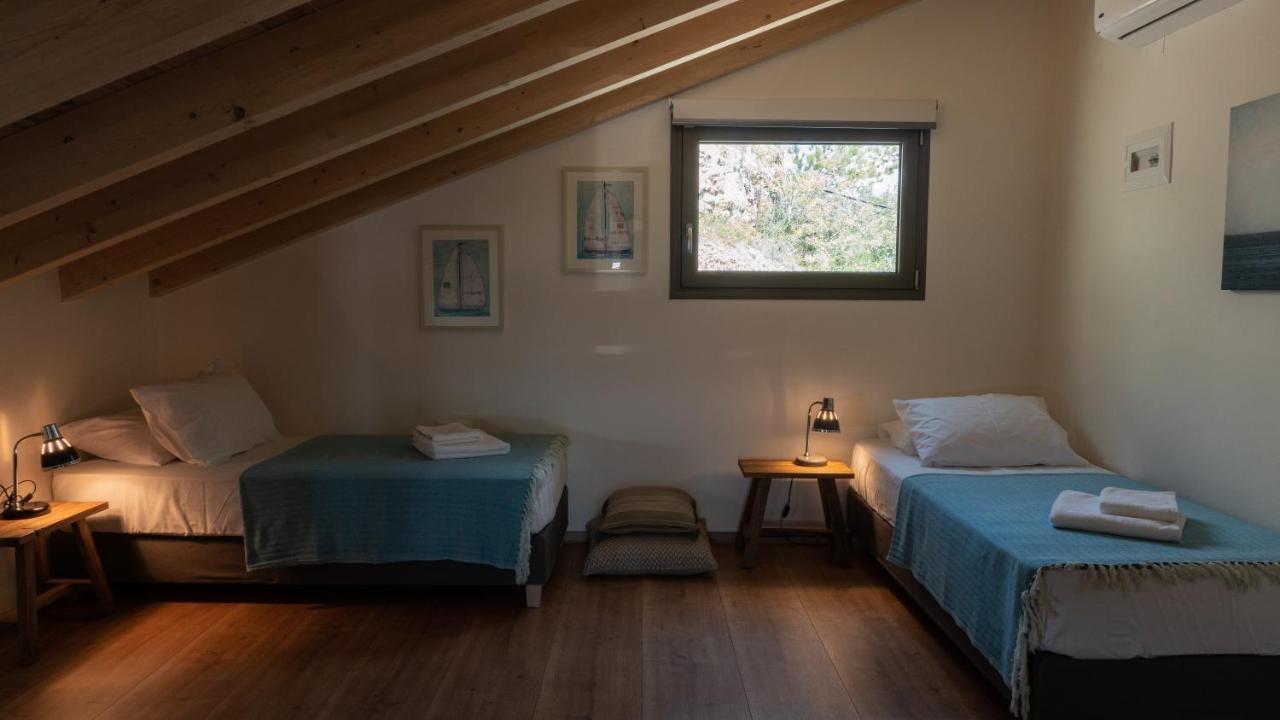 Arhondiko Luxury House Holiday home *