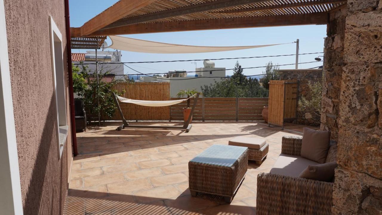 Arhondiko Luxury House Holiday home *