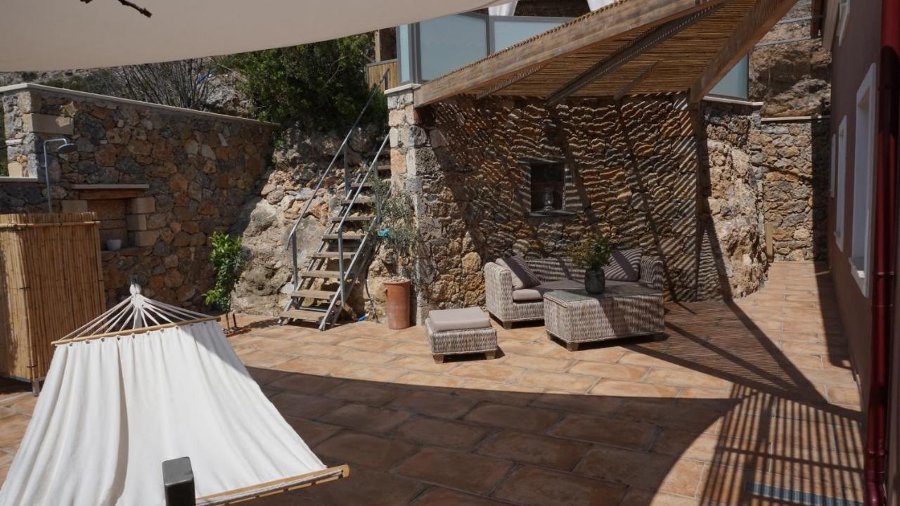 Arhondiko Luxury House *