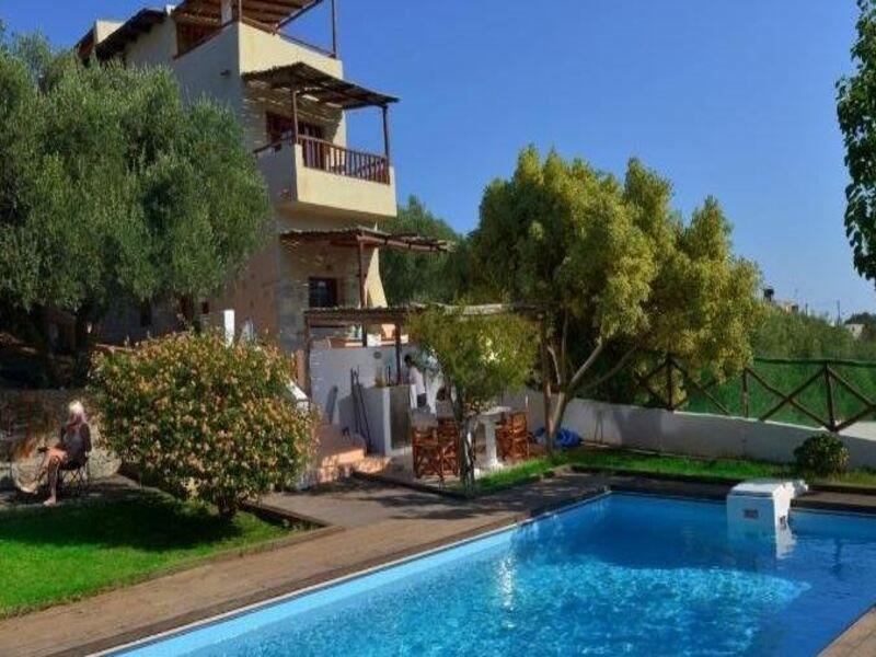 Almond Tree 3*