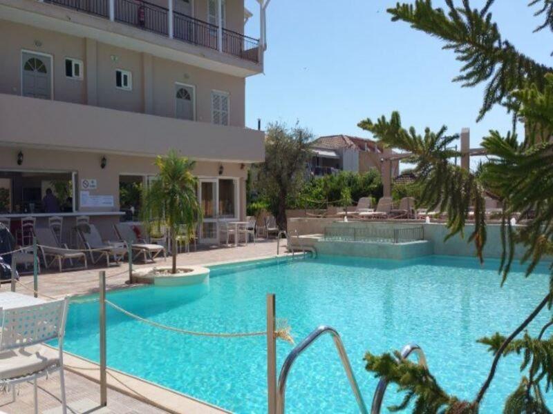 Aparthotel Happyland