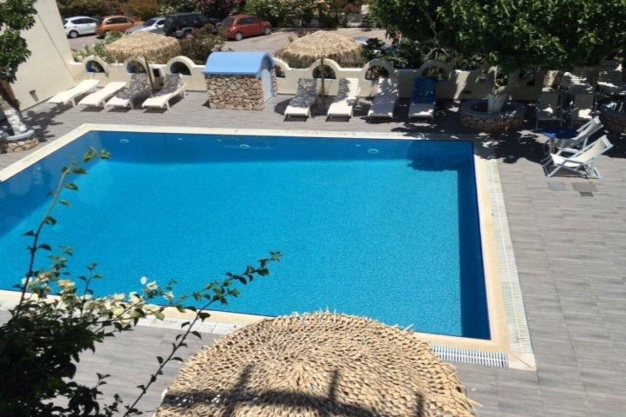 Hotel Artemis Santorini Kamari (Santorini)