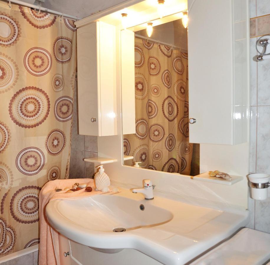 Theodora Apartment